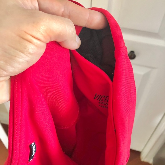 Victoria's Secret Red Knockout Sport Leggings - Picture 8 of 10